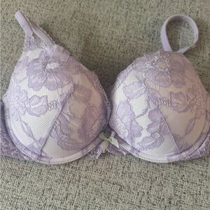 Victoria's Secret BBV Lace Bra in Soft Lavender